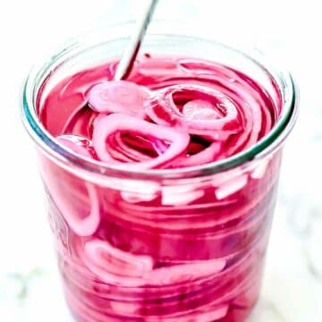 How to Make Quick Pickled Onions | foodiecrush.com #pickled #onions #quick #vinegar #recipe #Mexican